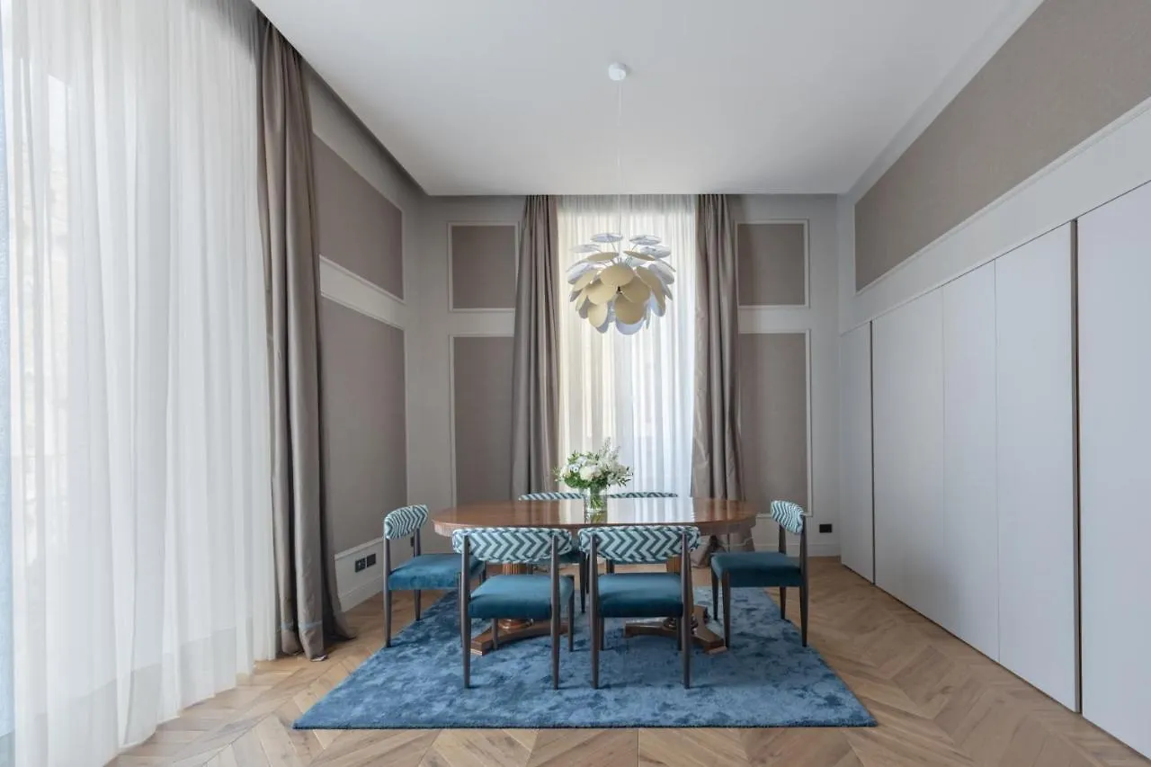 Apartments Florence - Palazzo Signoria Luxury Apartments 8 0*,